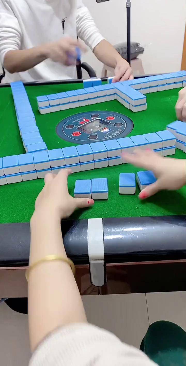 辅助神器“腾讯欢乐麻将可以开挂吗”(作弊)辅助透视教程-第3张图片