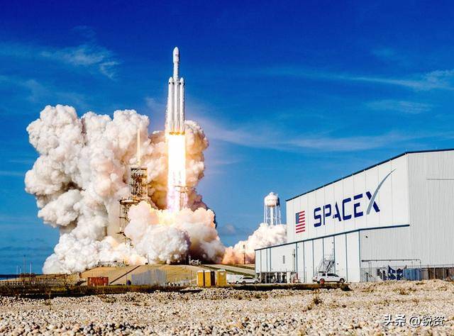 马斯克星舰轰鸣华尔街:SpaceX万亿IPO引发市场狂热-第2张图片