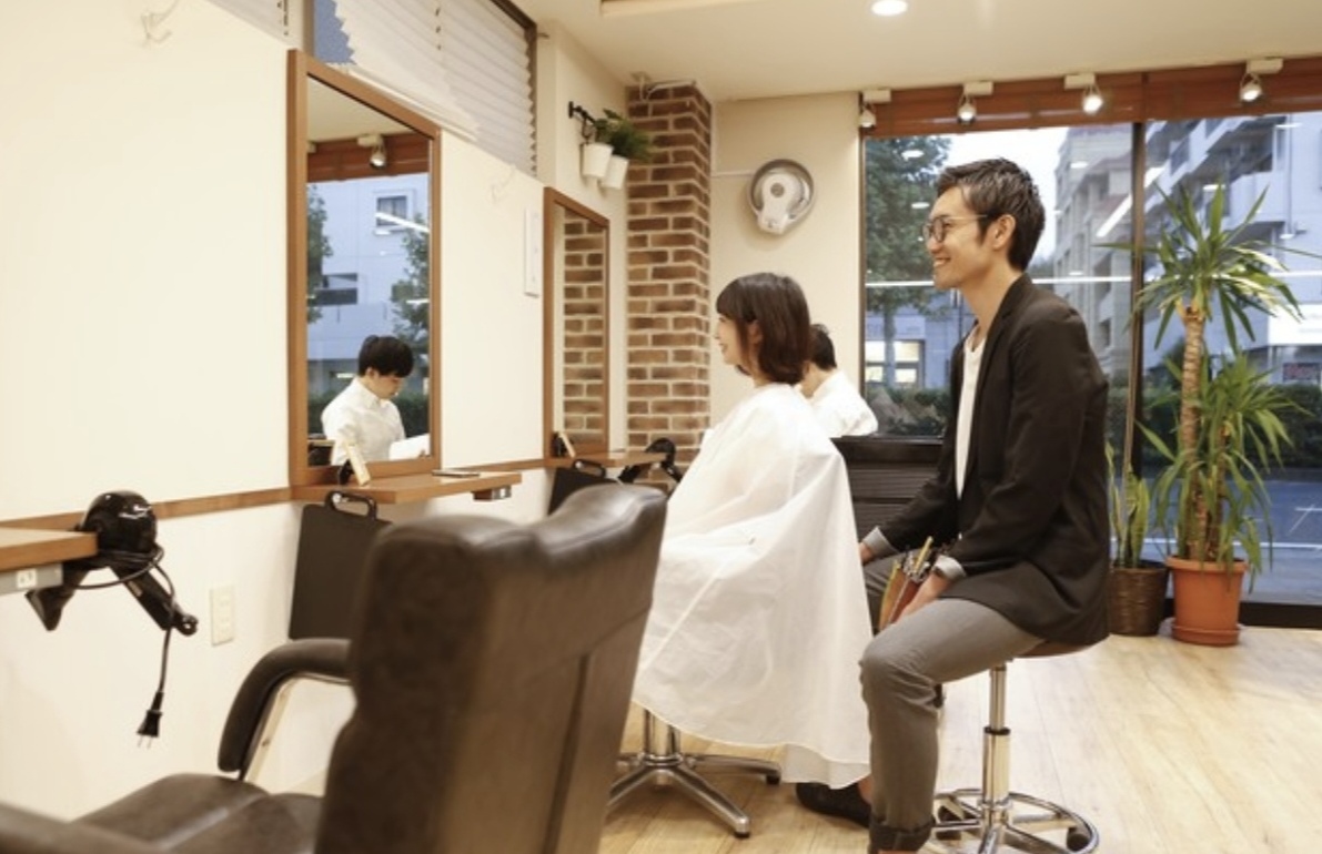 【疫情战场理发,疫情期间理发店剪头发语】-第2张图片
