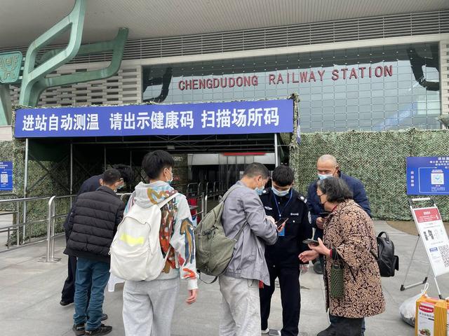 多地通知乘火车飞机不再查核酸,现在坐火车飞机要核酸检测报告吗