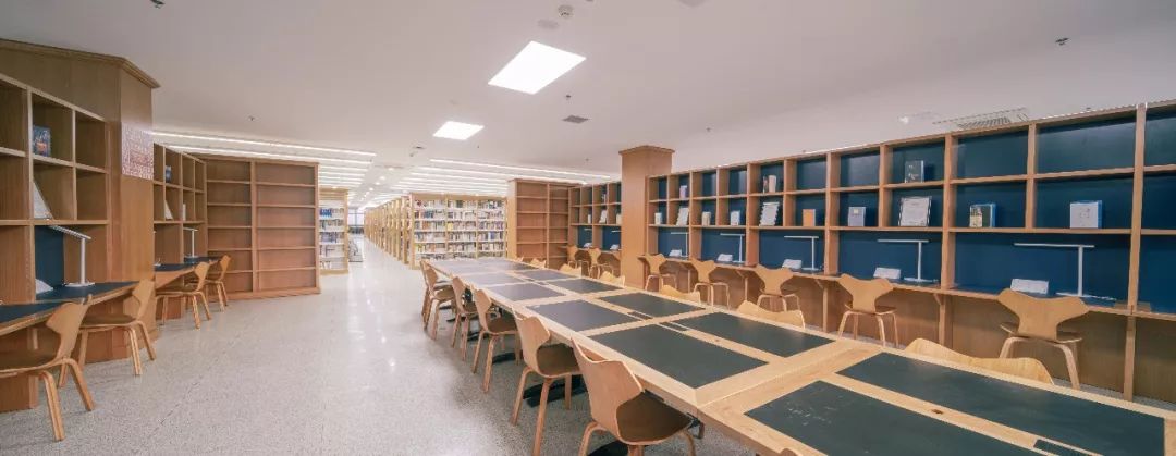 【伯川图书馆什么时候修完,伯川图书馆什么时候修完的】-第1张图片