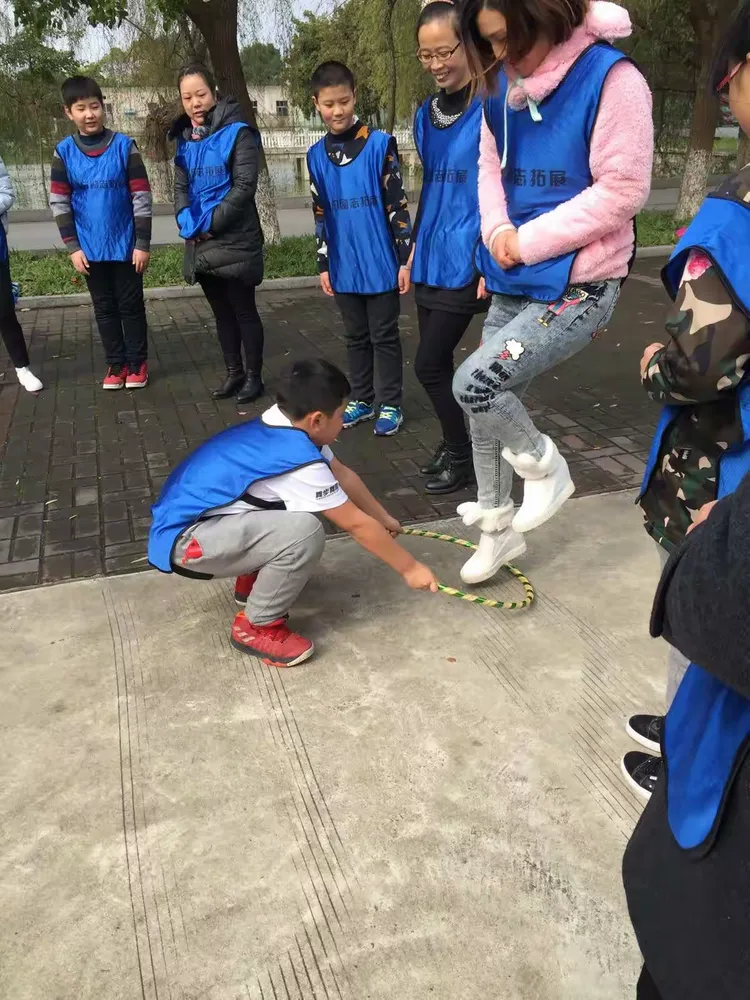 玩家必看教程“牵手跑得快必赢神器”(作弊)辅助透视教程