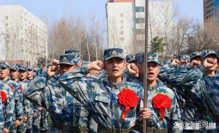 【参军2年多少钱,普通参军2年可以拿多少钱】-第2张图片